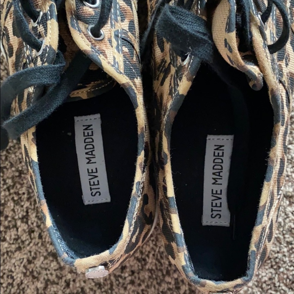 Steve Madden Leopard Print Emmi Platform Shoes - image 4